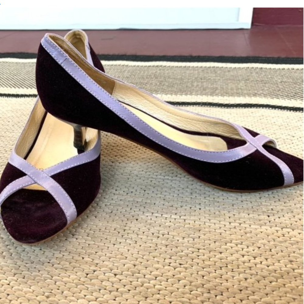 "Anthropologie" purple, velvet kitten heels, EUC, 8